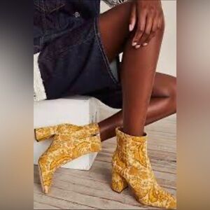 130- Sam Edelman Codie Ankle Boots, Tumeric Paiscord 5 M NWT